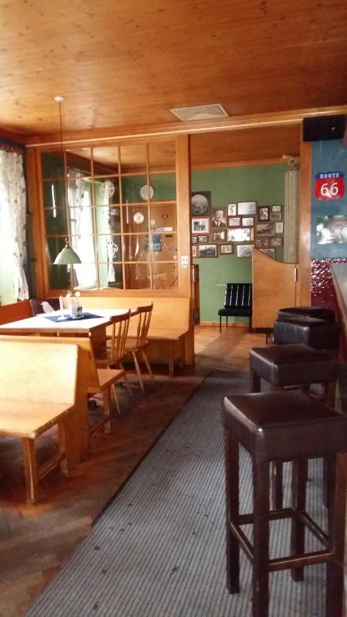 Ferienwohnung Privatzimmer im Gasthaus Engel Dornbirn Exterior foto